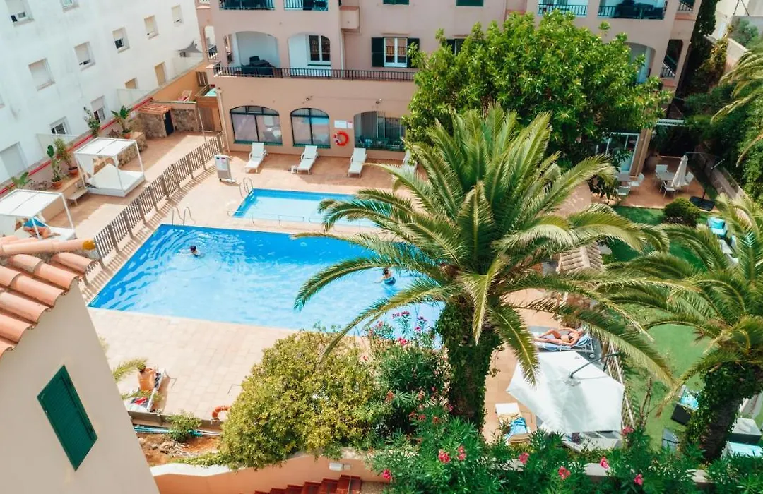 Apartamentos Royal Life-1